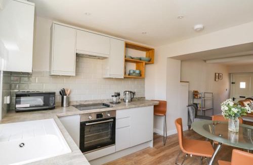 Frome House | Troopers Cottage