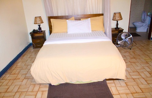 Muyenga Hotel | Troos Hotel