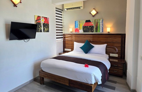 Gulhi Hotel | Tropic Tree Hotel Maldives