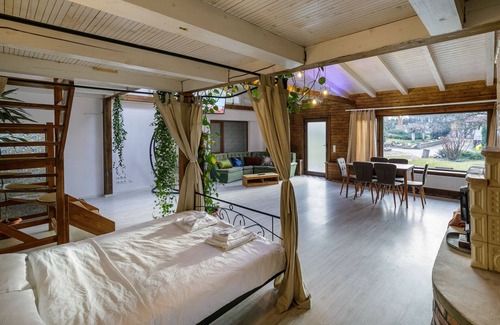 Bistrita House | Tropica Home with Barbeque & Ciubar