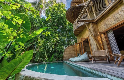 Beraban Villa | Tropical 2BR Bamboo Villa in Cemagi