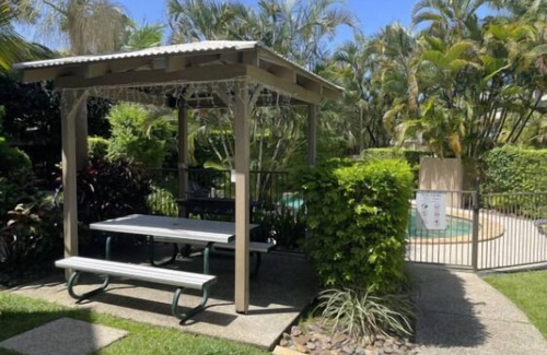 Noosaville Apartment | Tropical Apartment with Pool Area