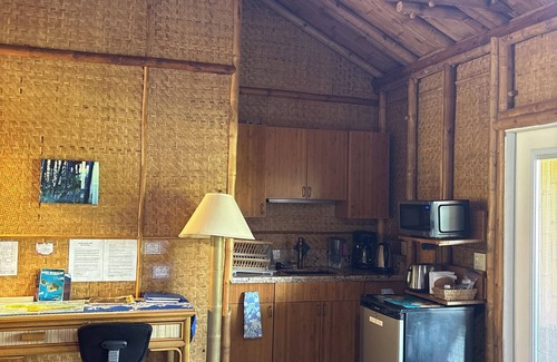 Haiku Bed & Breakfast | Tropical bamboo refuge in upcountry Maui!