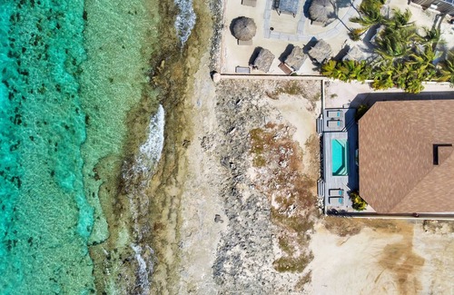 Belnem Cabin | Tropical Beach Lodges - oceanfront, private pool, direct sea & beachclub access