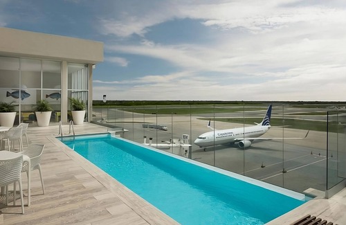 Punta Cana Apartment | Tropical Beachfront Getaway! Pool, Pets Allowed, Shuttle & Breakfast Included!