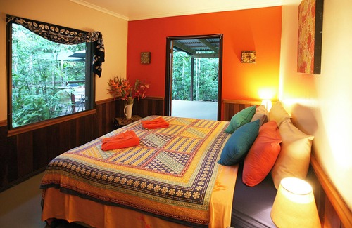 Utchee Creek Bed & Breakfast | Tropical Bliss BNB
