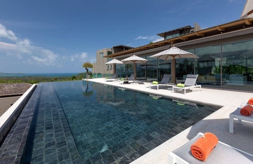 Choeng Thale Villa | Tropical Castle Villa 18 Bedrooms Sea View Layan Phuket