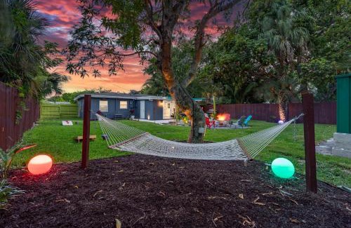 South Middle River House | Tropical city escape near Beach/Oasis on 18th
