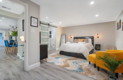 South Middle River House | Tropical city escape near Beach/Oasis on 18th