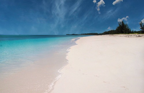 Treasure Cay House | Tropical Comfort: Lillian's Ground Level Oasis