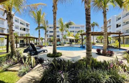 Cerritos Apartment | Tropical Condo - Close to Beach and Waterpark