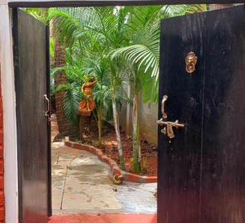 Tonse West House | Tropical Cradle @ River Dale