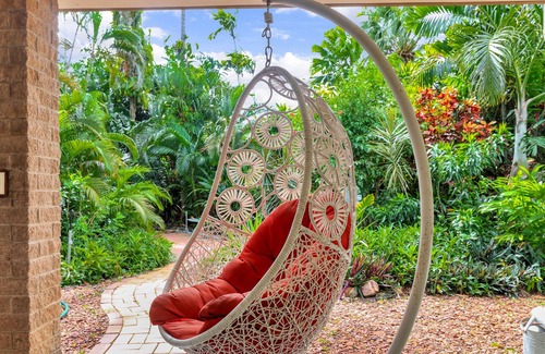 Fannie Bay House | Tropical Crush | 4 Beds, 2 Bath | Pool