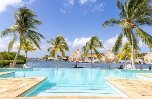 Jan Thiel Apartment | Tropical Escape with Pool and Ocean Views