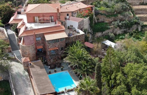Arico Cottage | Tropical finca, sea view, mountain panorama, sandy beach 5 minutes