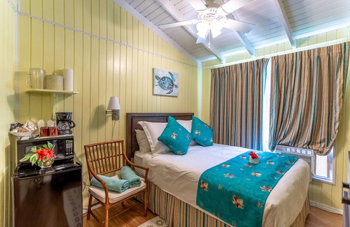 West End Hotel | Tropical Garden Standard