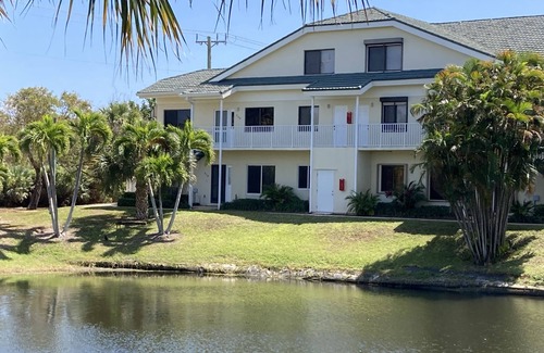 Bella Vista Condo | Tropical Getaway in Jupiter, Fl - Bella Vista on the Park.