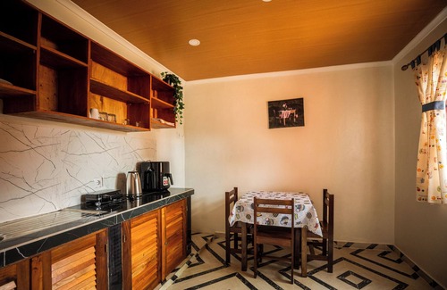 Monte Cafe House | Tropical Getaway in São Tomé – Relax at Refúgio da Ilha