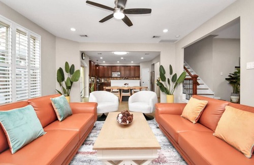Conroe House | Tropical Getaway with Pool and Game Room
