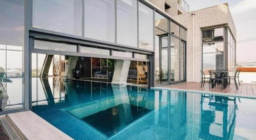Andeok Hotel | Tropical Hideaway