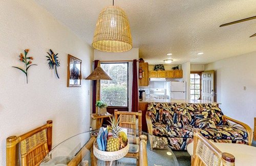 Nawiliwili Condo | Tropical hideaway with easy beach access, alfresco patio, pool & tennis