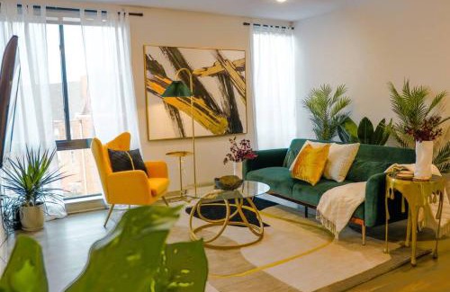 Northern Liberties Apartment | Tropical Horizons-King Bd Rooftop