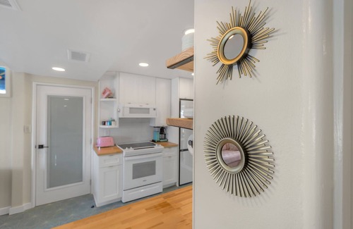 Redington Shores House | Tropical house at the beach, on a barrier island!