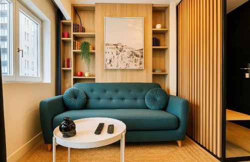1st Arrondissement Apartment | Tropical Jacuzzi Oasis - Terreaux
