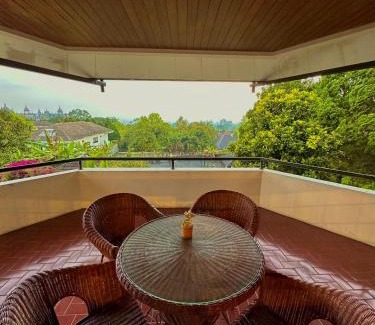Setiabudi Villa | Tropical Lux 5BR Villa Panoramic Isola Bandung