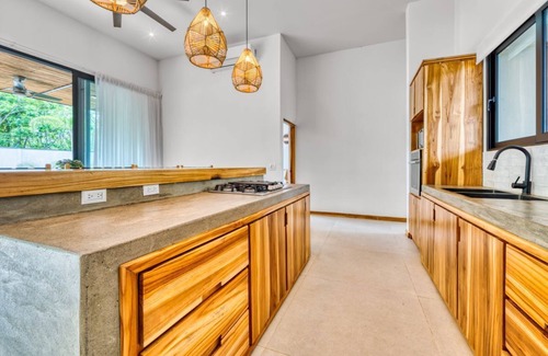 Rio Seco House | Tropical Modern 3-Bedroom House in Avellanas