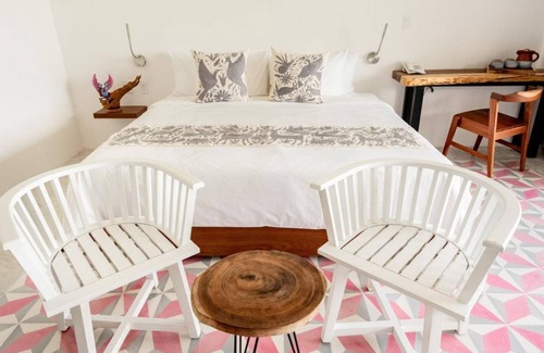 Zona Hotelera Norte House | Tropical Paradise! Outdoor Pool, Free Parking, Near Caletita Beach