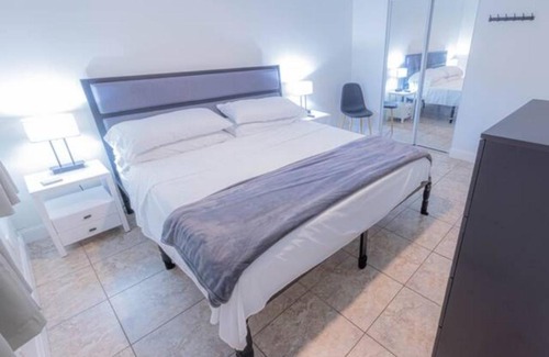 Victoria Park Apartment | Tropical Oasis Condos