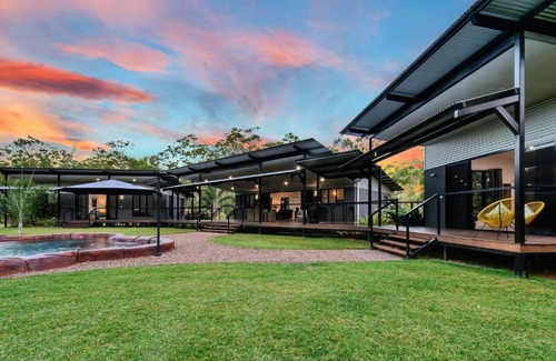 Humpty Doo House | 'Tropical Oasis - Darwin NT
