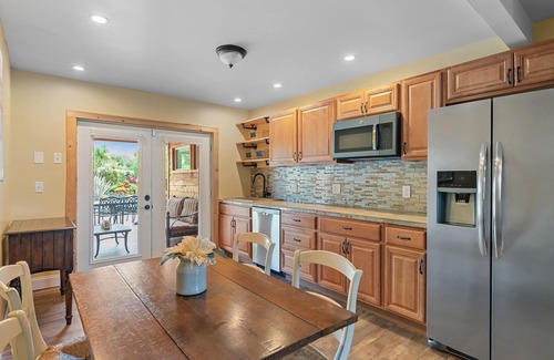 Wellington House | Tropical Oasis ~ Game Room Oct 25 ~ Stunning Gardens ~ Heated 32' Saltwater Pool