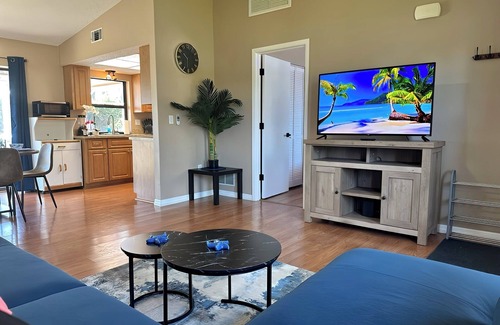 Port Charlotte House | "Tropical Oasis" in the Heart of North Port Charlotte