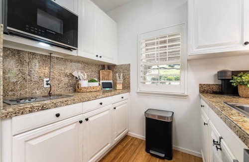 Ko Olina Apartment | Tropical Oasis Studio in Ko Olina Beach Resort - 30 Day Rental