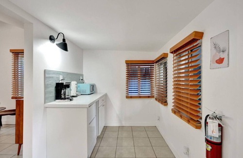 Sailboat Bend House | Tropical Oasis: Studio w/Pool