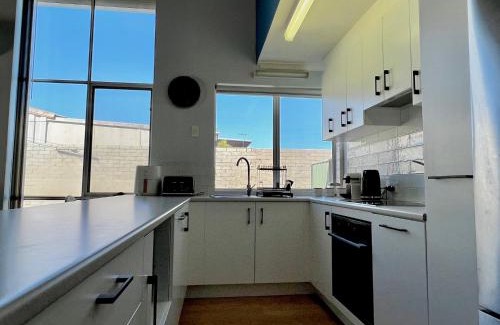 Kalbarri Apartment | Tropical Palms - Kalbarri, WA