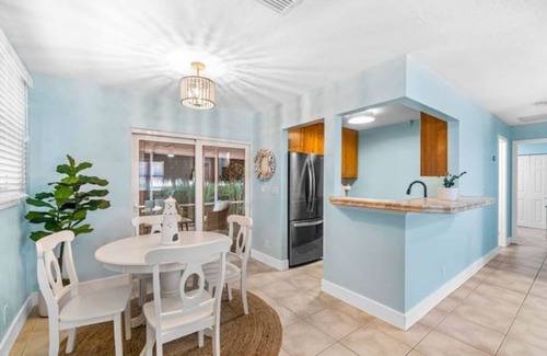 Juno Ridge House | Tropical Paradise in Palm Beach