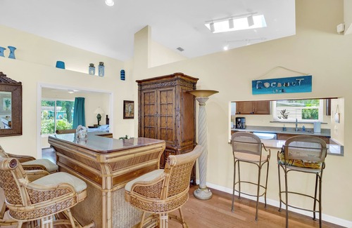 Vero Beach House | Tropical Paradise 4-bedroom house, Heated Pool, Games in lovely Vero Beach
