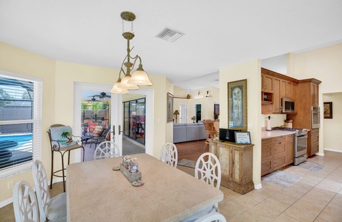 Vero Beach House | Tropical Paradise 4-bedroom house, Heated Pool, Games in lovely Vero Beach