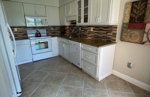 Hammock Bay Condo | Tropical Paradise between Naples & Marco Island Seasonal Rental