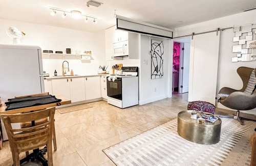 North Naples House | Tropical Paradise House 5 min from the Beach!