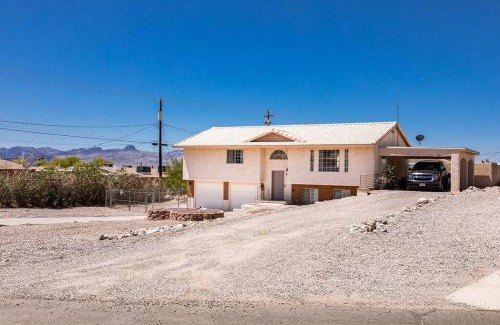 Lake Havasu City House | Tropical Playhouse. Heated Pool . Spa . Golf . FUN