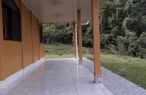 Katira House | Tropical Retreat Between Mountains and Sea