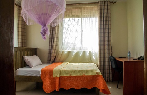 Arua Hotel | Tropical Suites Hotel