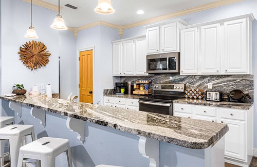 Villages of Crystal Beach House | *Tropical Tides* Walk 2 Beach | Slp 12 | Pool