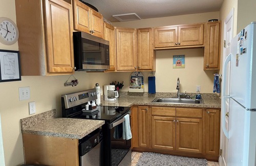 Cape Caneveral Beach Gardens House | Tropical Townhome 4 Blocks to Beach View Rocket Launch from Front Yard!