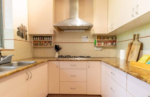 Wanguri House | Tropical Treasure | Outdoor Kitchen & Shower