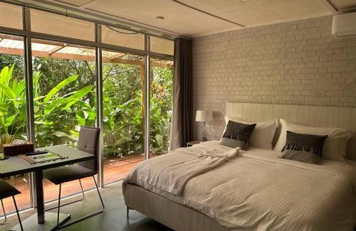 Monrovia Resort | Tropicana Beach & Resort